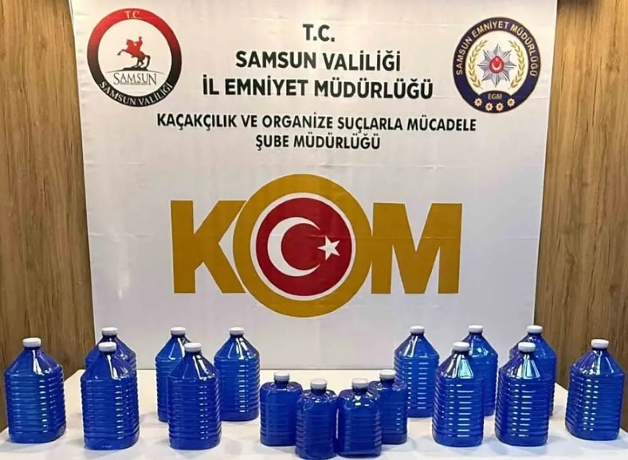 Samsun'da Sahte İçki Operasyonu: 70 Litre Etil Alkol Ele Geçirildi Samsun'da Sahte İçki Operasyonu: 70 Litre Etil Alkol Ele Geçirildi