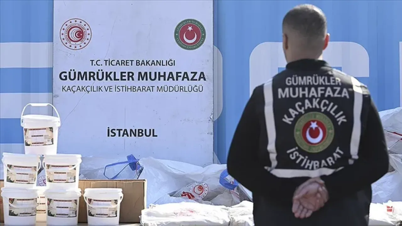 Türkiye'de Üç Büyük Operasyon: 484 Kilogram Uyuşturucu Ele Geçirildi Türkiye'de Üç Büyük Operasyon: 484 Kilogram Uyuşturucu Ele Geçirildi