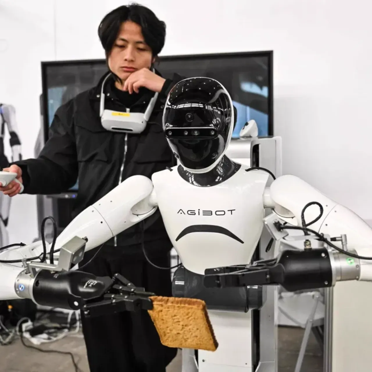 AGIBOT, Robotları Artık Günlük Kiralayabilirsiniz: Sektörde Devrim Yaratacak Adım! AGIBOT, Robotları Artık Günlük Kiralayabilirsiniz: Sektörde Devrim Yaratacak Adım!