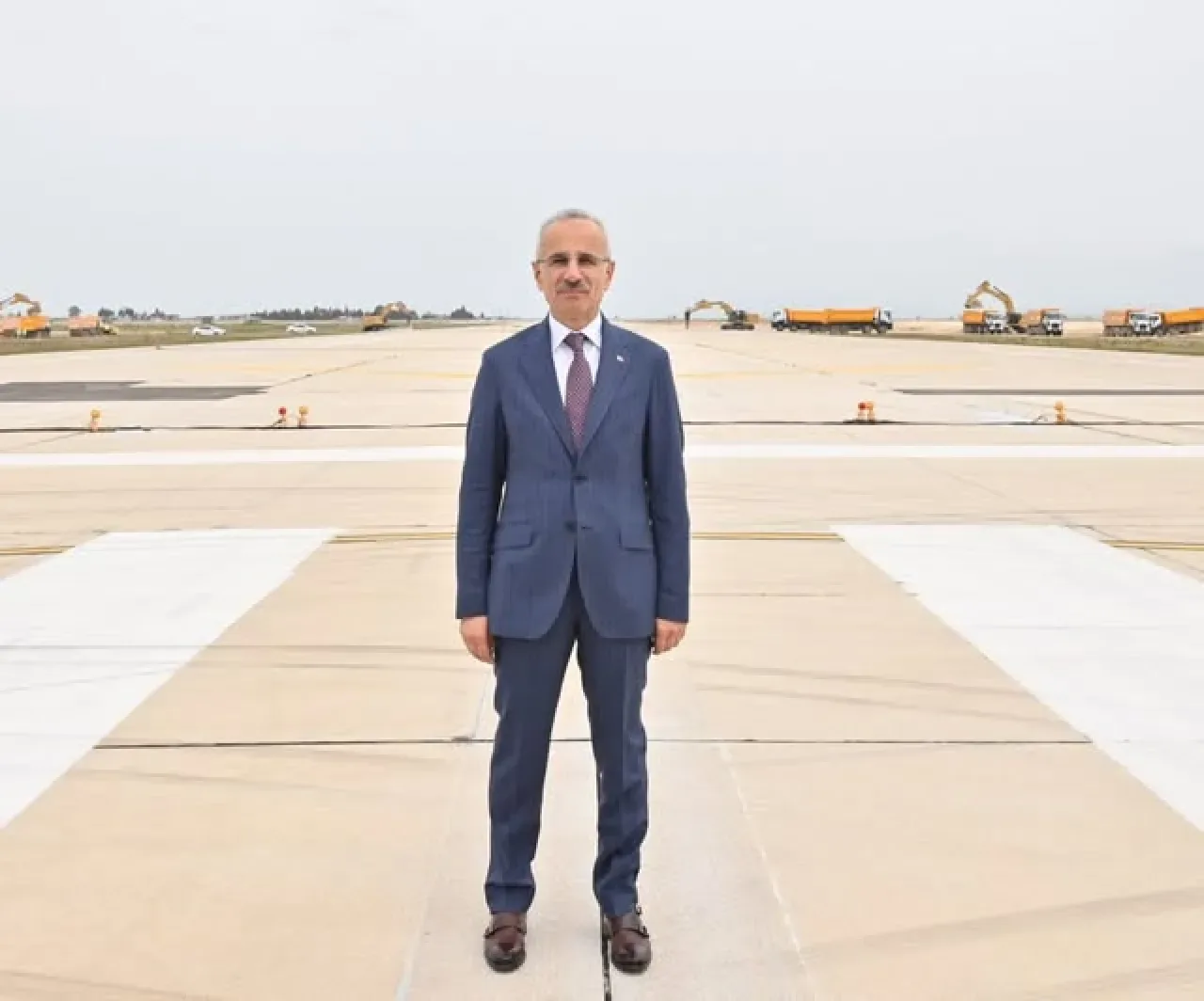 Bakan Uraloğlu Açıkladı: İran, Irak ve Lübnan'a Uçuşlar 6 Mart'a Kadar Durduruldu Bakan Uraloğlu Açıkladı: İran, Irak ve Lübnan'a Uçuşlar 6 Mart'a Kadar Durduruldu