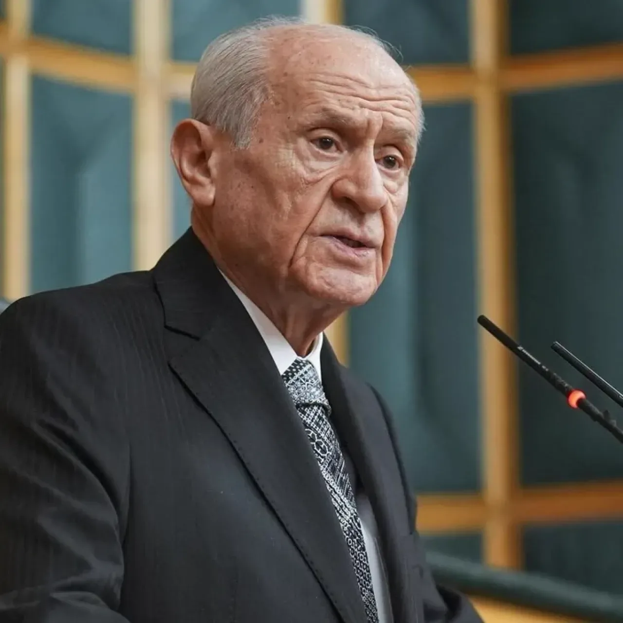 Bahçeli'den İran Uyarısı: "Tehdit Sınırlarımıza Dayandı" Bahçeli'den İran Uyarısı: "Tehdit Sınırlarımıza Dayandı"