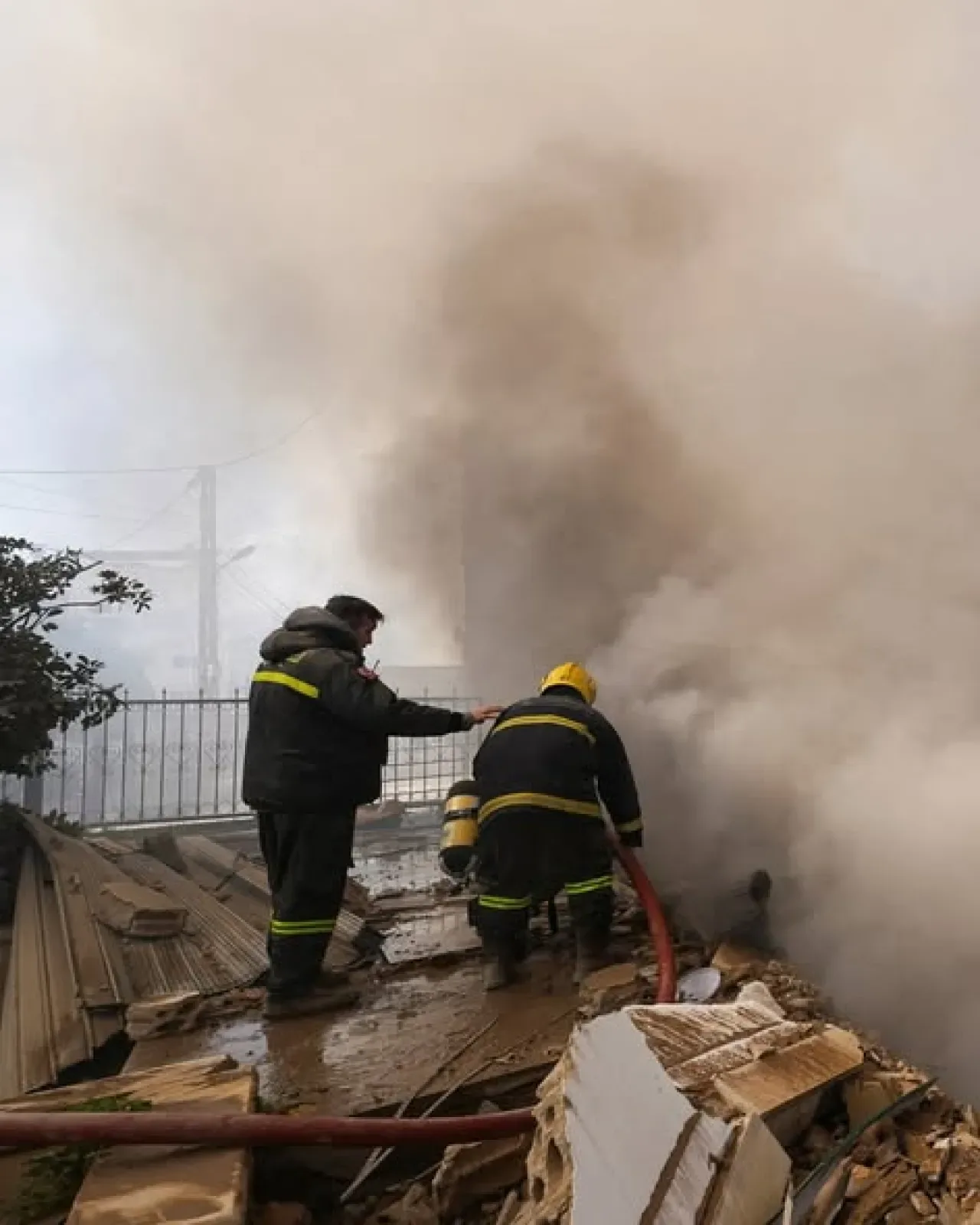 İsrail, Beyrut'ta Hedefli Saldırılar Düzenledi: 40 Can Kaybı, 246 Yaralı İsrail, Beyrut'ta Hedefli Saldırılar Düzenledi: 40 Can Kaybı, 246 Yaralı