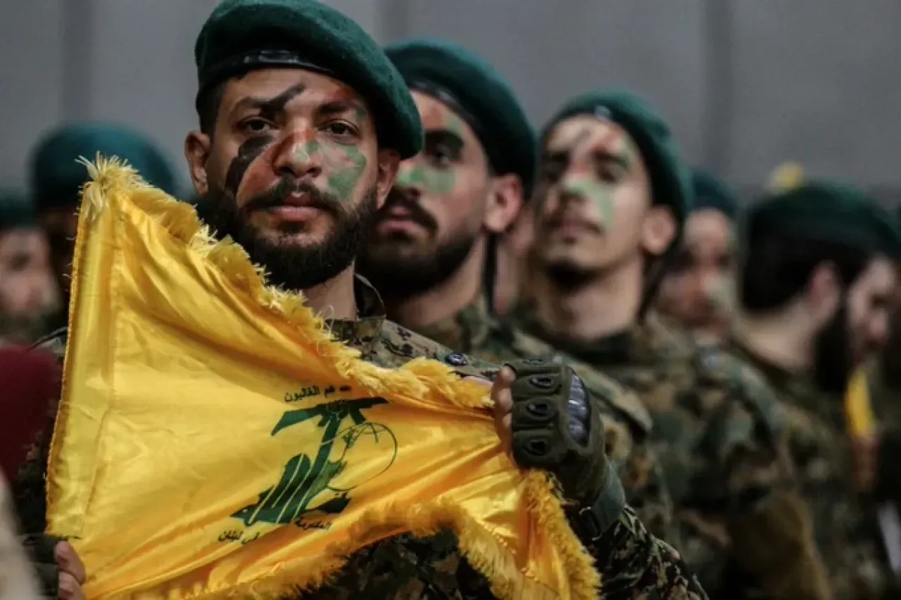 Hizbullah'tan İsrail'e Füze Saldırısı: Zarit Kışlası Hedef Alındı Hizbullah'tan İsrail'e Füze Saldırısı: Zarit Kışlası Hedef Alındı