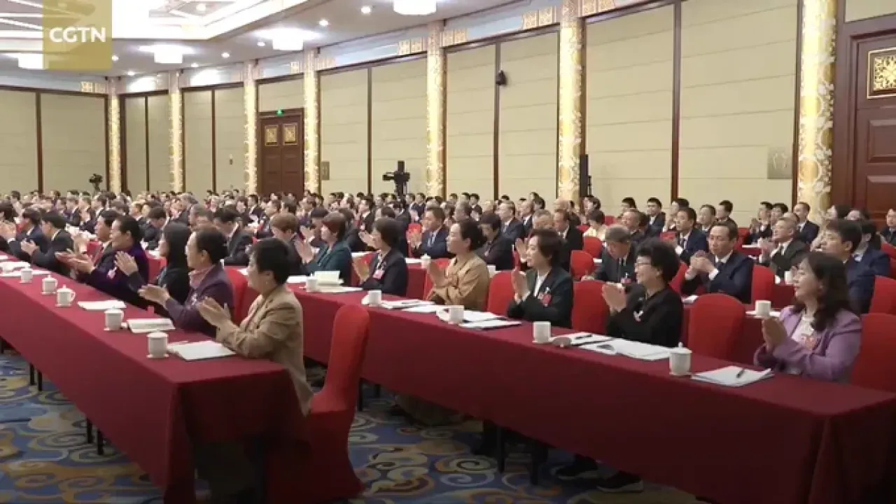 Çin Lideri Şi Jinping'den 8 Mart Dünya Kadınlar Günü Mesajı Çin Lideri Şi Jinping'den 8 Mart Dünya Kadınlar Günü Mesajı
