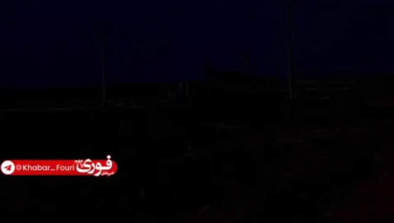 İran Ordusu, ABD Uçak Gemisine Füze Saldırısı Düzenledi İran Ordusu, ABD Uçak Gemisine Füze Saldırısı Düzenledi