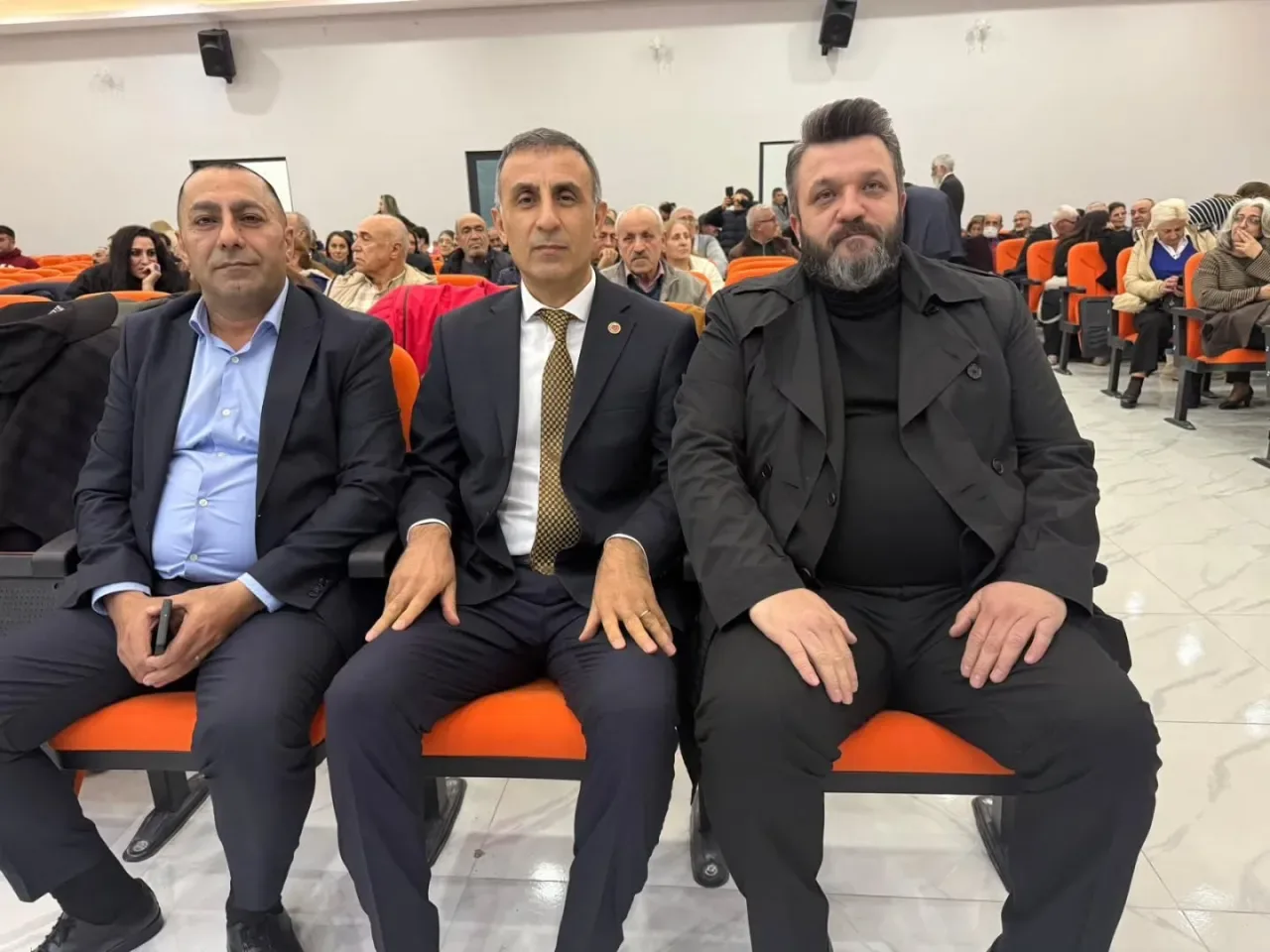 İzmit'te Eğitime Destek ve Dayanışma Buluşması Gerçekleşti İzmit'te Eğitime Destek ve Dayanışma Buluşması Gerçekleşti