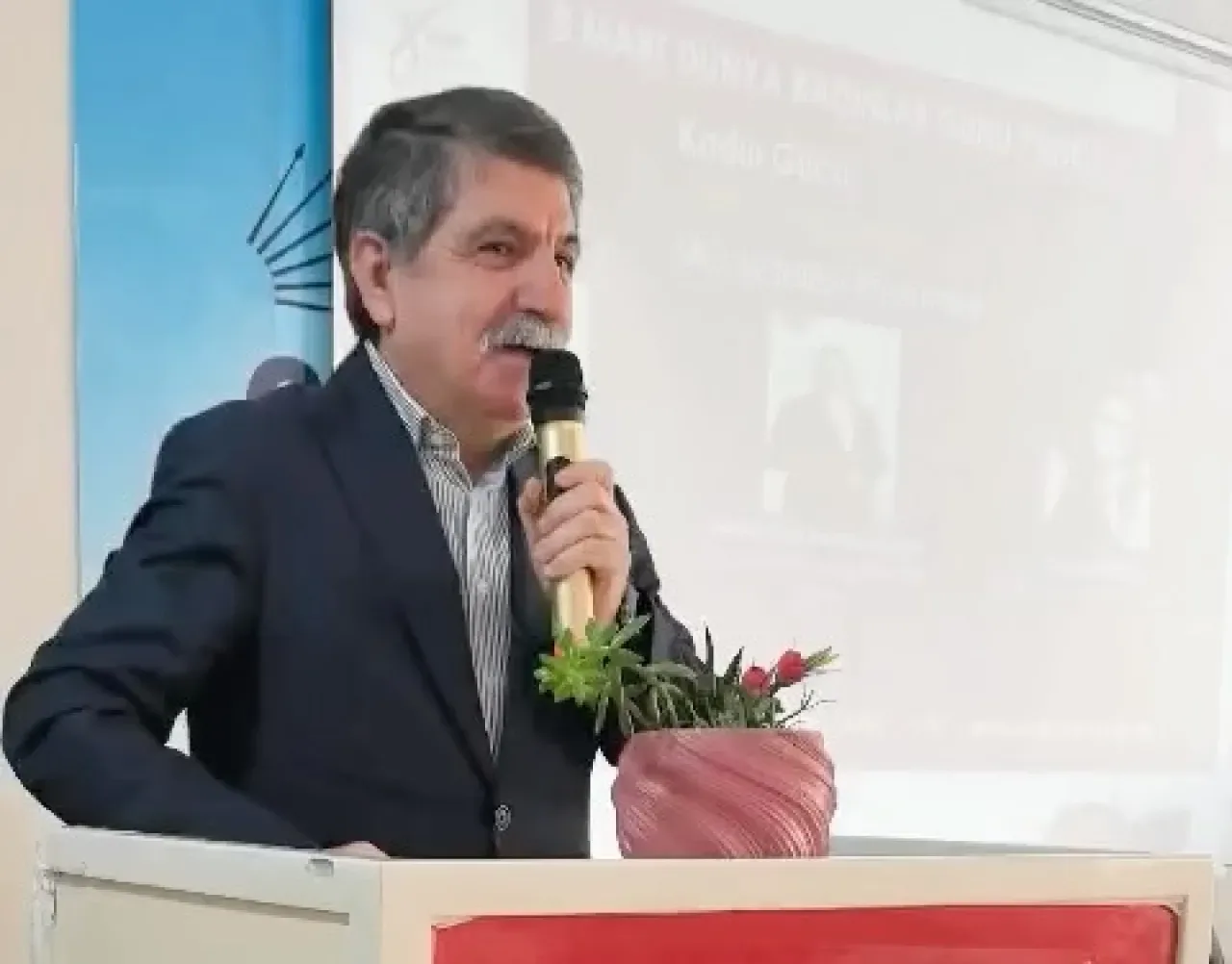 CHP'li Kanko, 8 Mart'ta Çayırova'da Kadınlarla Buluştu: "Mücadele Güçlü Bir Gelecek İnşa Edecek" CHP'li Kanko, 8 Mart'ta Çayırova'da Kadınlarla Buluştu: "Mücadele Güçlü Bir Gelecek İnşa Edecek"