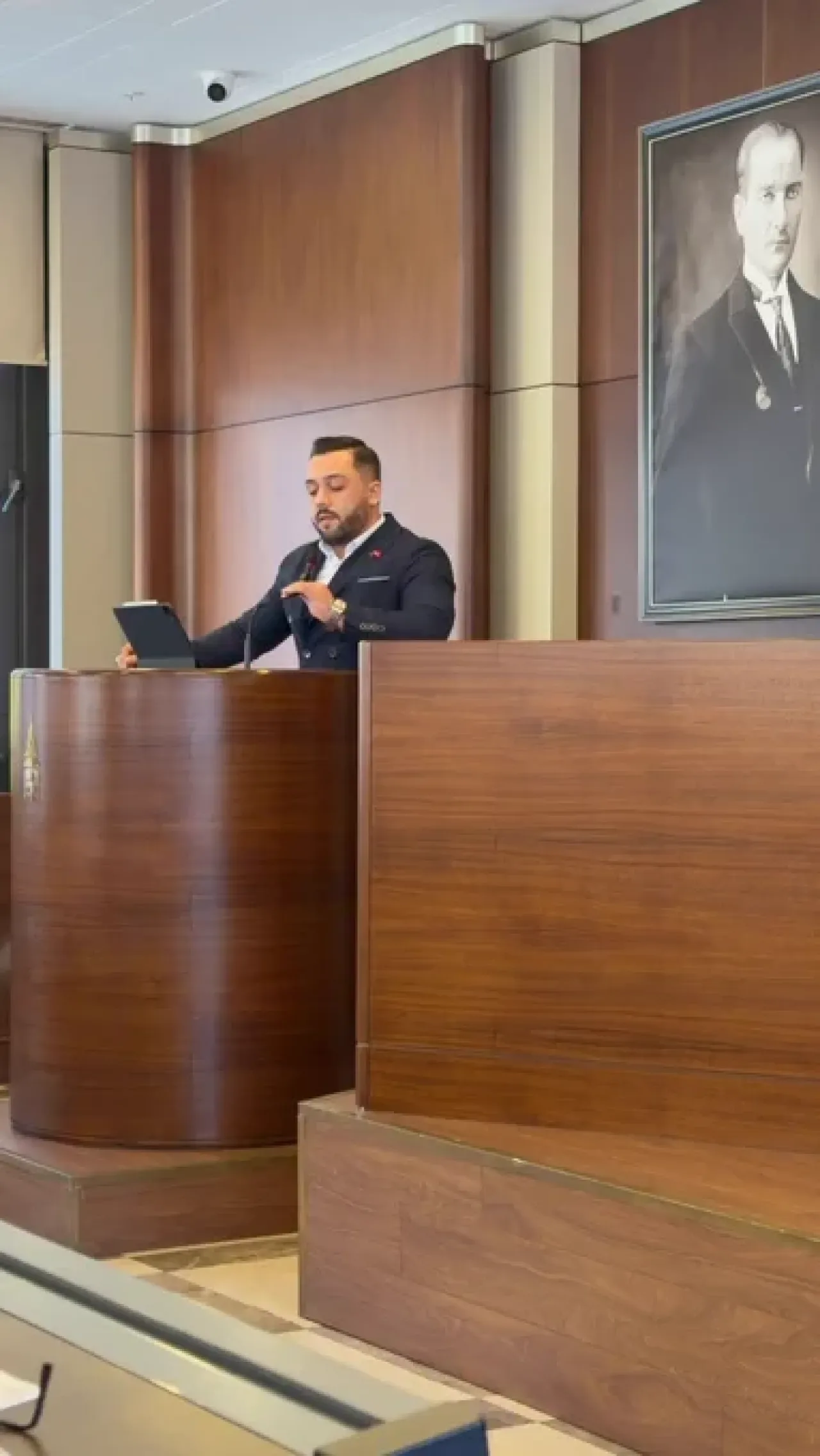 AK Partili Bozkus: "Türkiye Artık Eski Türkiye Değil, Millet İradesi Devletin Merkezinde" AK Partili Bozkus: "Türkiye Artık Eski Türkiye Değil, Millet İradesi Devletin Merkezinde"