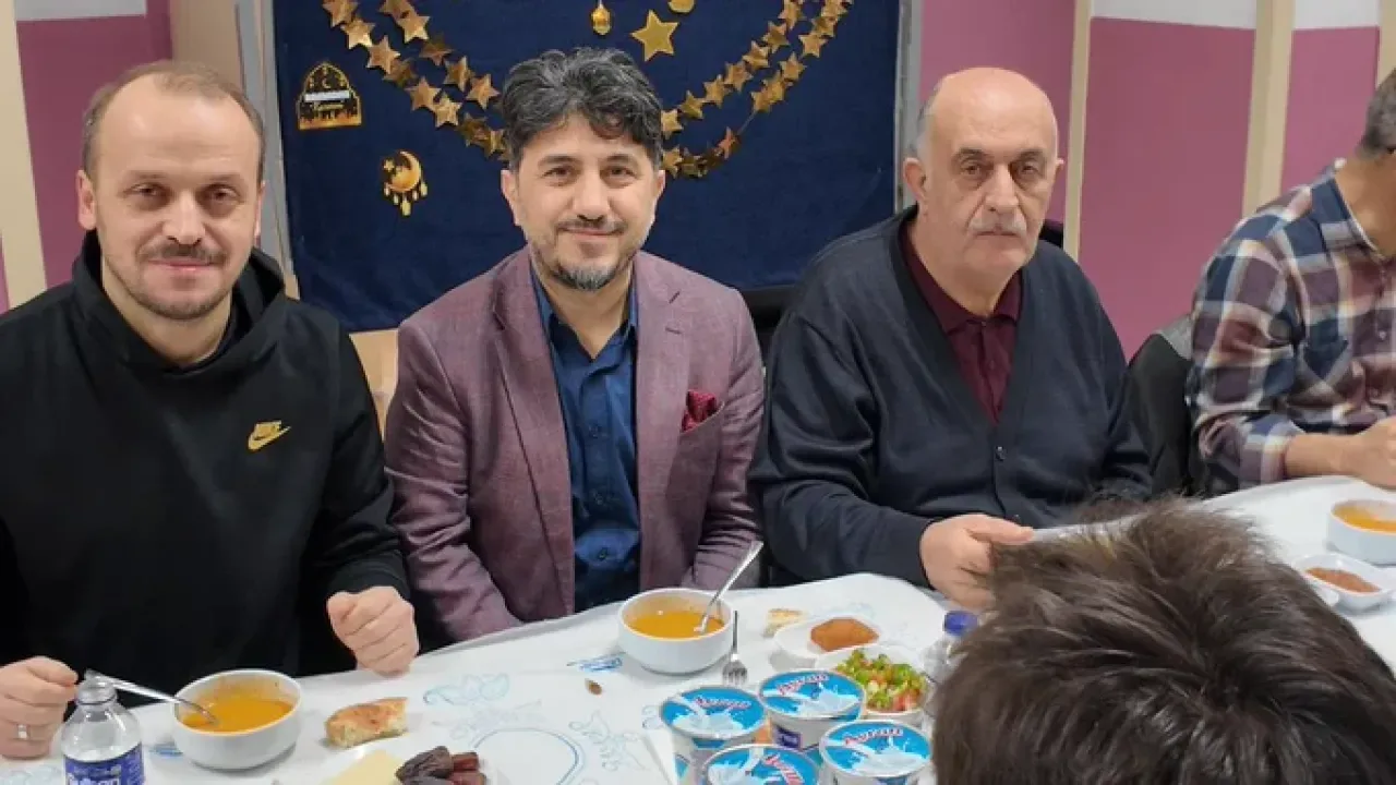 Gaziosmanpaşa'da Eğitim Camiası Ramazan'da Bir Araya Geldi Gaziosmanpaşa'da Eğitim Camiası Ramazan'da Bir Araya Geldi