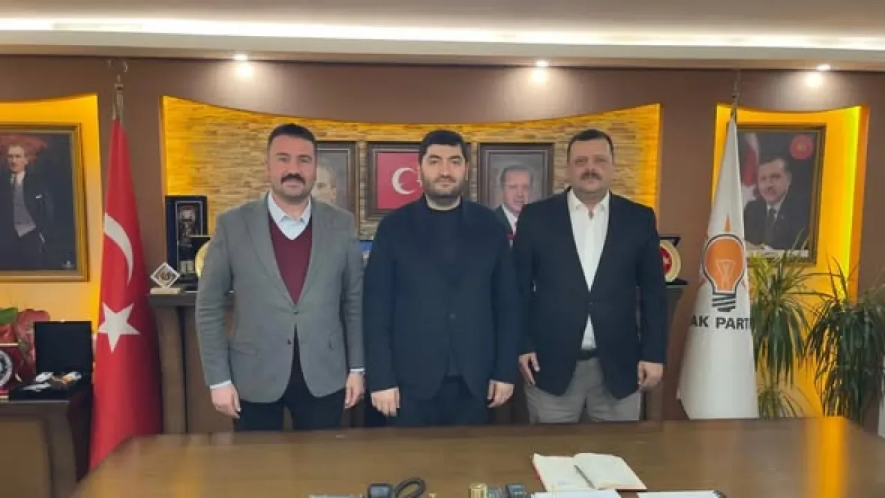 AK Parti Etimesgut'ta Üst Düzey Ziyaret: Eğitim, Kültür ve Din Hizmetleri Buluştu AK Parti Etimesgut'ta Üst Düzey Ziyaret: Eğitim, Kültür ve Din Hizmetleri Buluştu