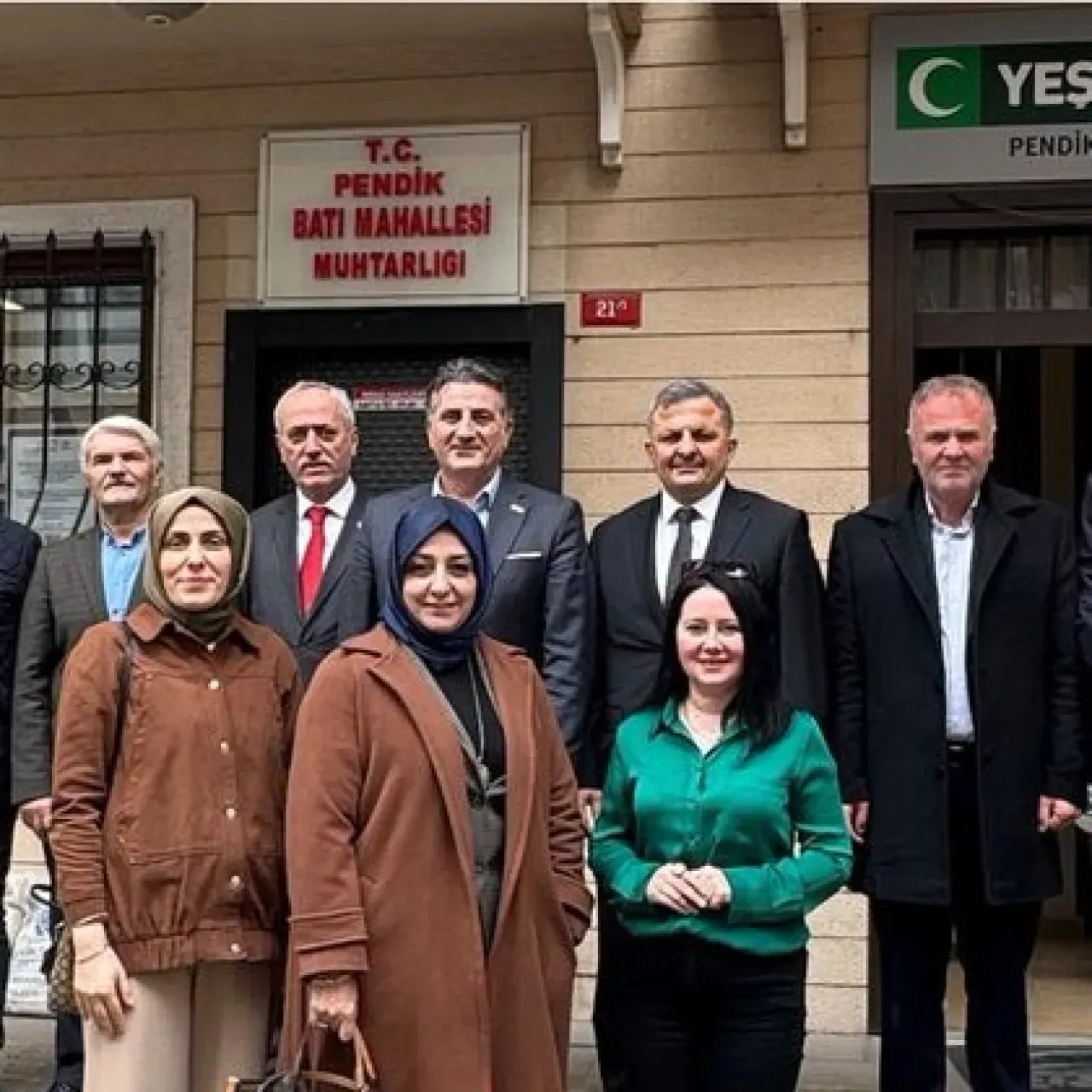 Rizeliler Derneği'nden Yeşilay Pendik Şubesi'ne Anlamlı Ziyaret Rizeliler Derneği'nden Yeşilay Pendik Şubesi'ne Anlamlı Ziyaret