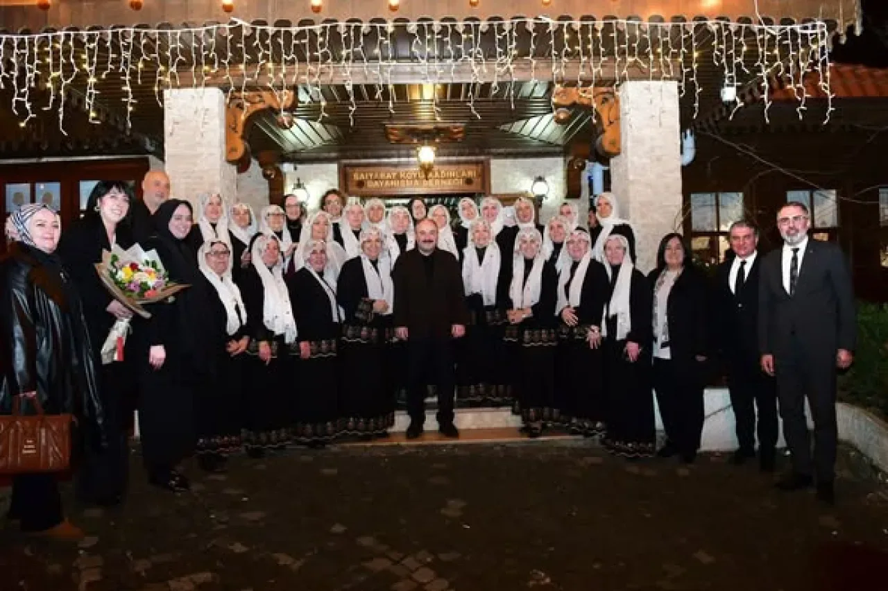 Bursa'da Siyaset ve Sivil Toplum Buluşması: Saitabat Köyü'nde Kadınlarla Sahur Bursa'da Siyaset ve Sivil Toplum Buluşması: Saitabat Köyü'nde Kadınlarla Sahur