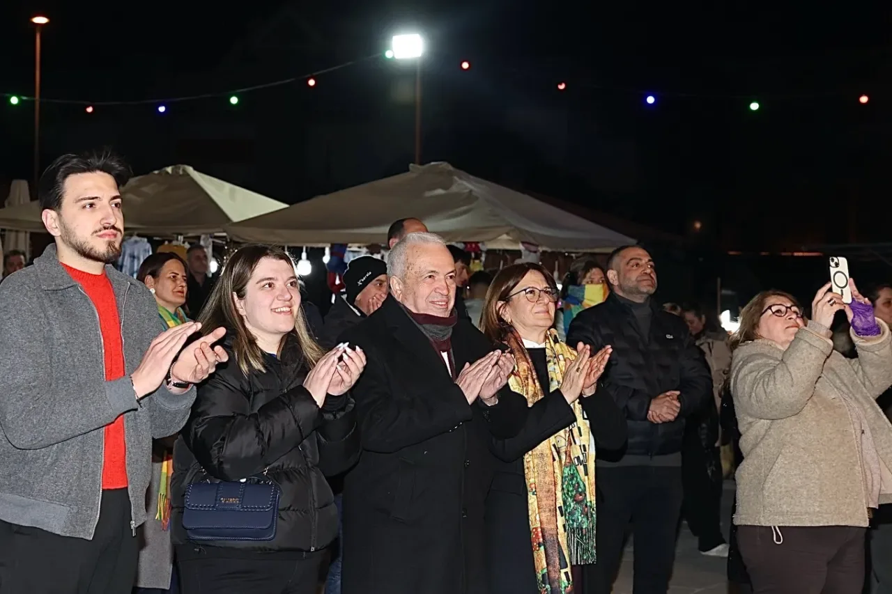 Nilüfer'de Ramazan Sokağı'nda Artvin Rüzgarı Esti Nilüfer'de Ramazan Sokağı'nda Artvin Rüzgarı Esti