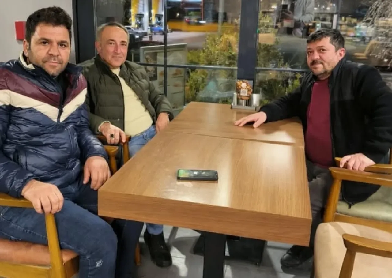 AK Parti Etimesgut'ta Mahalle Komisyonu Toplantısı Gerçekleşti AK Parti Etimesgut'ta Mahalle Komisyonu Toplantısı Gerçekleşti