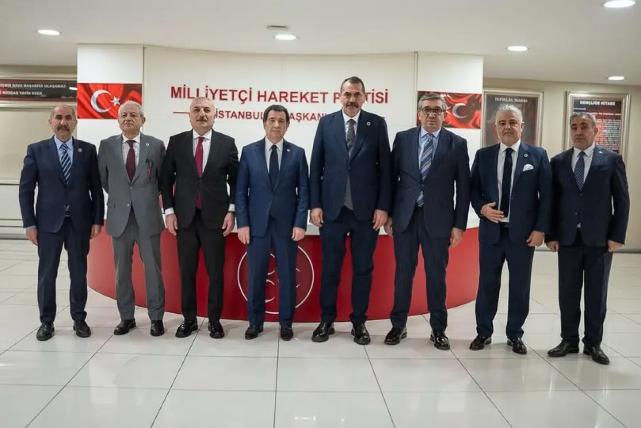 MHP'de İstanbul Ziyareti: Faruk Aksu, İl Başkanlığı'nda MHP'de İstanbul Ziyareti: Faruk Aksu, İl Başkanlığı'nda