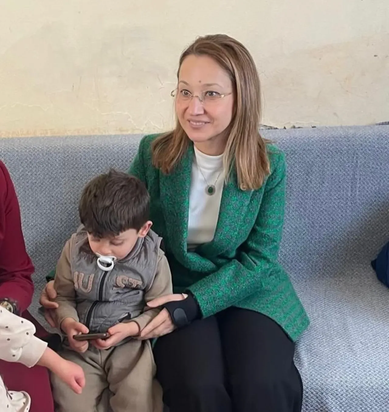 AK Partili Bakbak, Dünya Yetimler Günü'nde Kilis'te Yetim Ailesini Ziyaret Etti AK Partili Bakbak, Dünya Yetimler Günü'nde Kilis'te Yetim Ailesini Ziyaret Etti