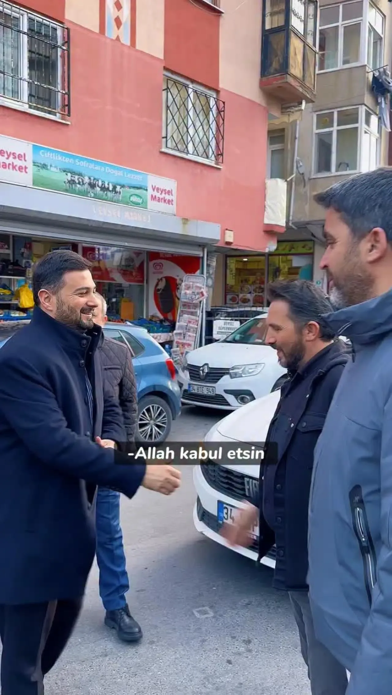 Kağıthane'de Ramazan Ruhu: Başkan Öztekin, İftar Sofralarında Hemşehrileriyle Buluştu Kağıthane'de Ramazan Ruhu: Başkan Öztekin, İftar Sofralarında Hemşehrileriyle Buluştu