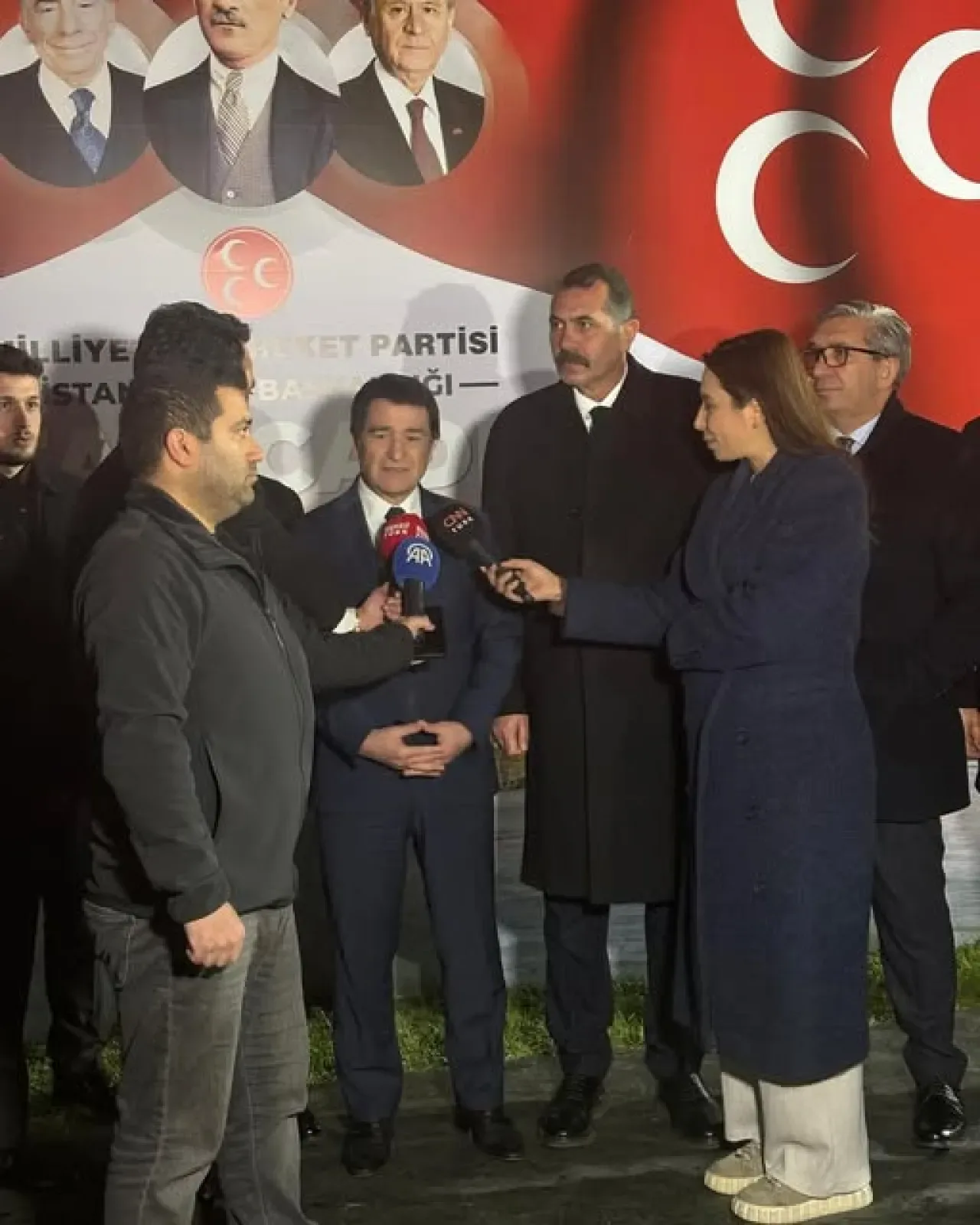 MHP'li Aksu, İftar Çadırı Ziyareti Sonrası Basınla Buluştu MHP'li Aksu, İftar Çadırı Ziyareti Sonrası Basınla Buluştu