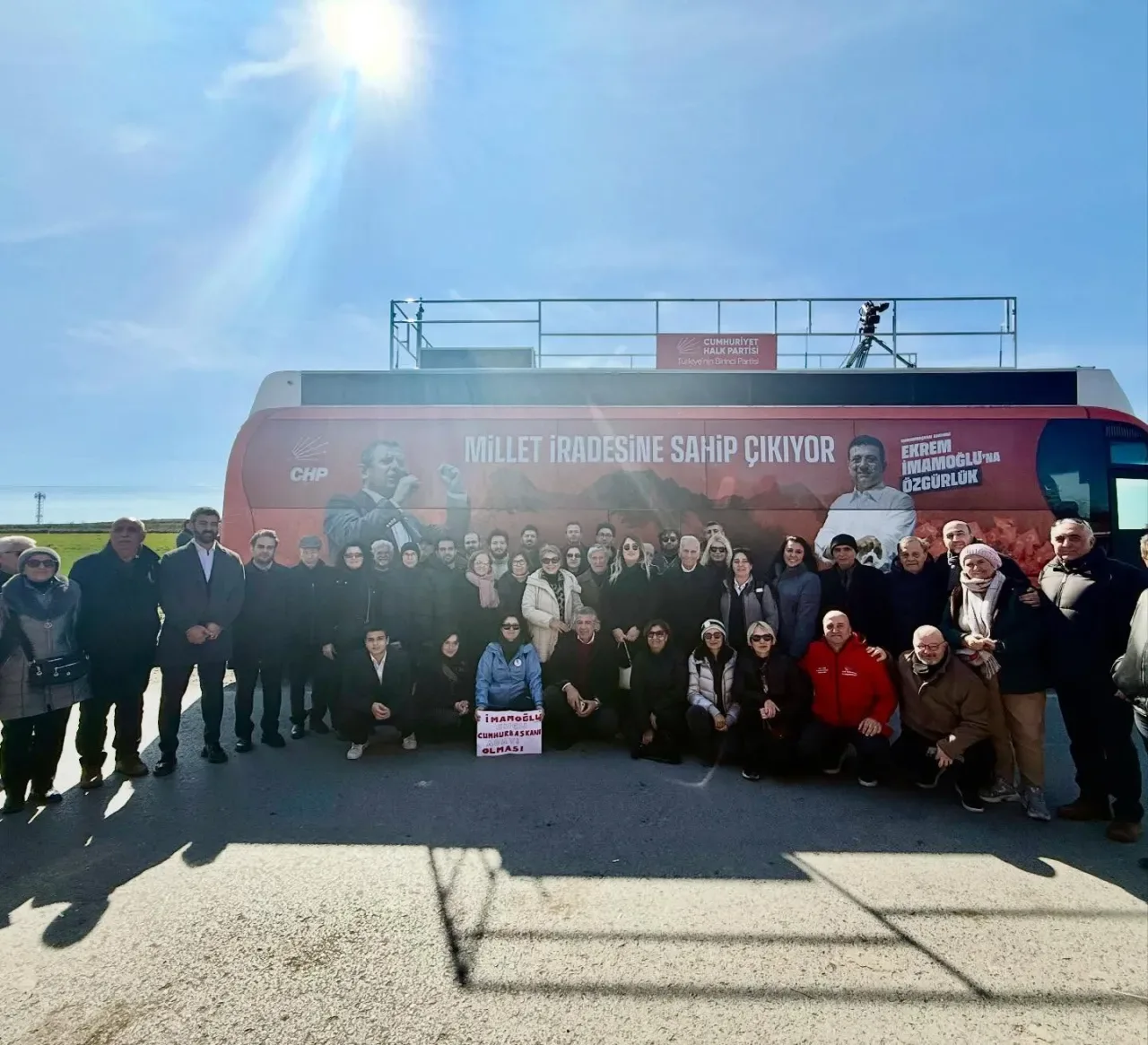CHP Bakırköy İlçe Başkanlığı, İmamoğlu ve Yol Arkadaşları İçin Silivri'de Buluşuyor CHP Bakırköy İlçe Başkanlığı, İmamoğlu ve Yol Arkadaşları İçin Silivri'de Buluşuyor