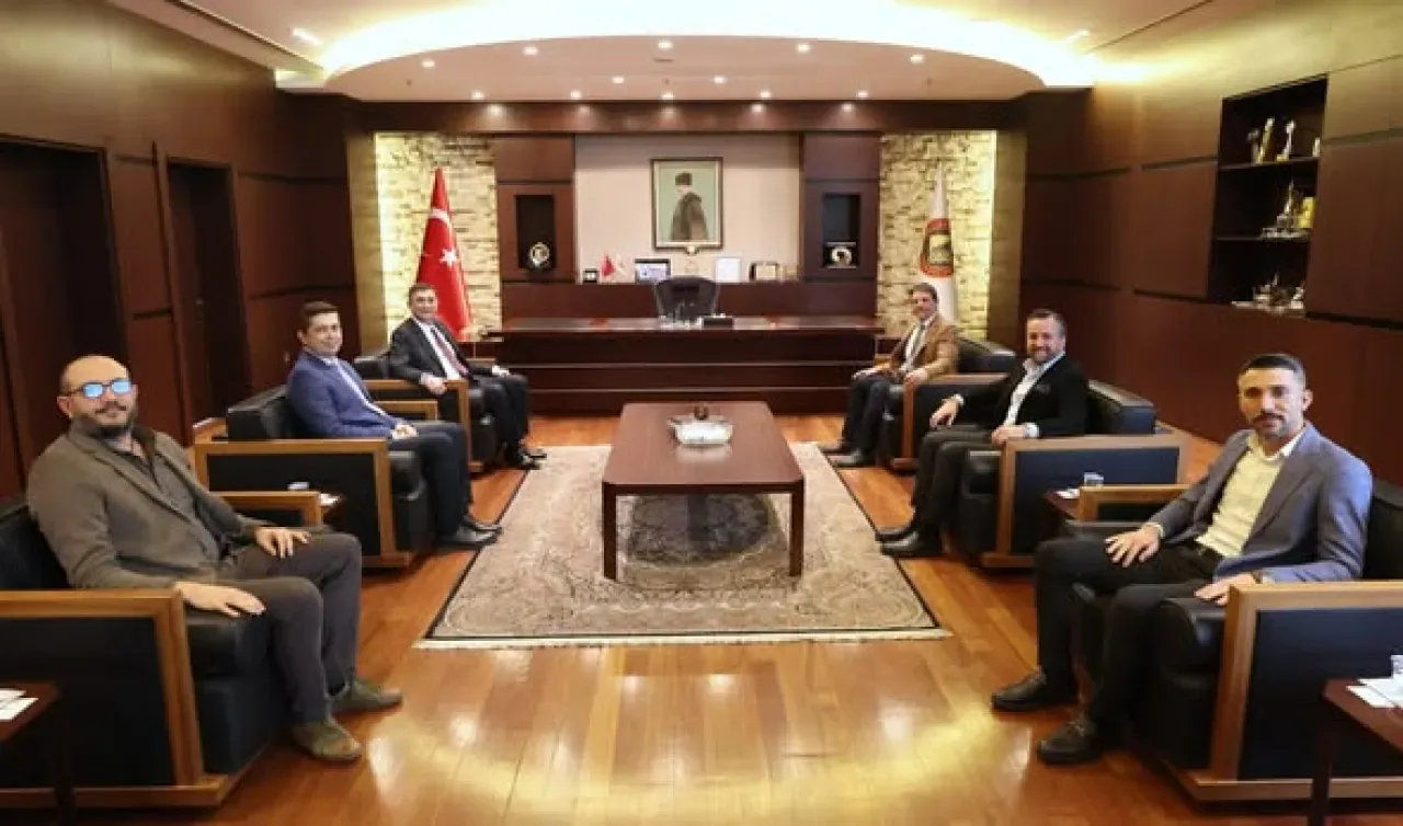 Gaziantep'te Meslek Odaları Arasında İş Birliği Ziyareti Gaziantep'te Meslek Odaları Arasında İş Birliği Ziyareti