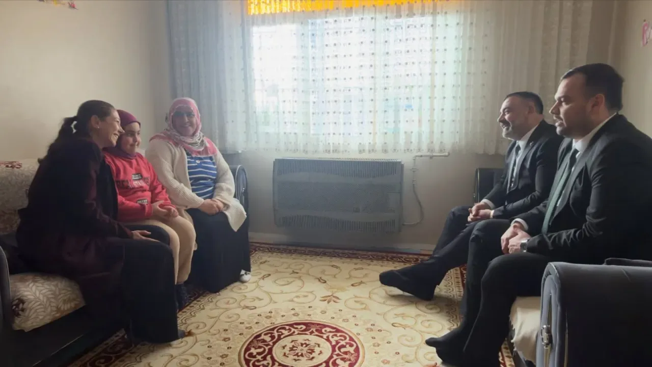 MHP Gaziosmanpaşa'dan Anlamlı Mahalle Ziyareti MHP Gaziosmanpaşa'dan Anlamlı Mahalle Ziyareti