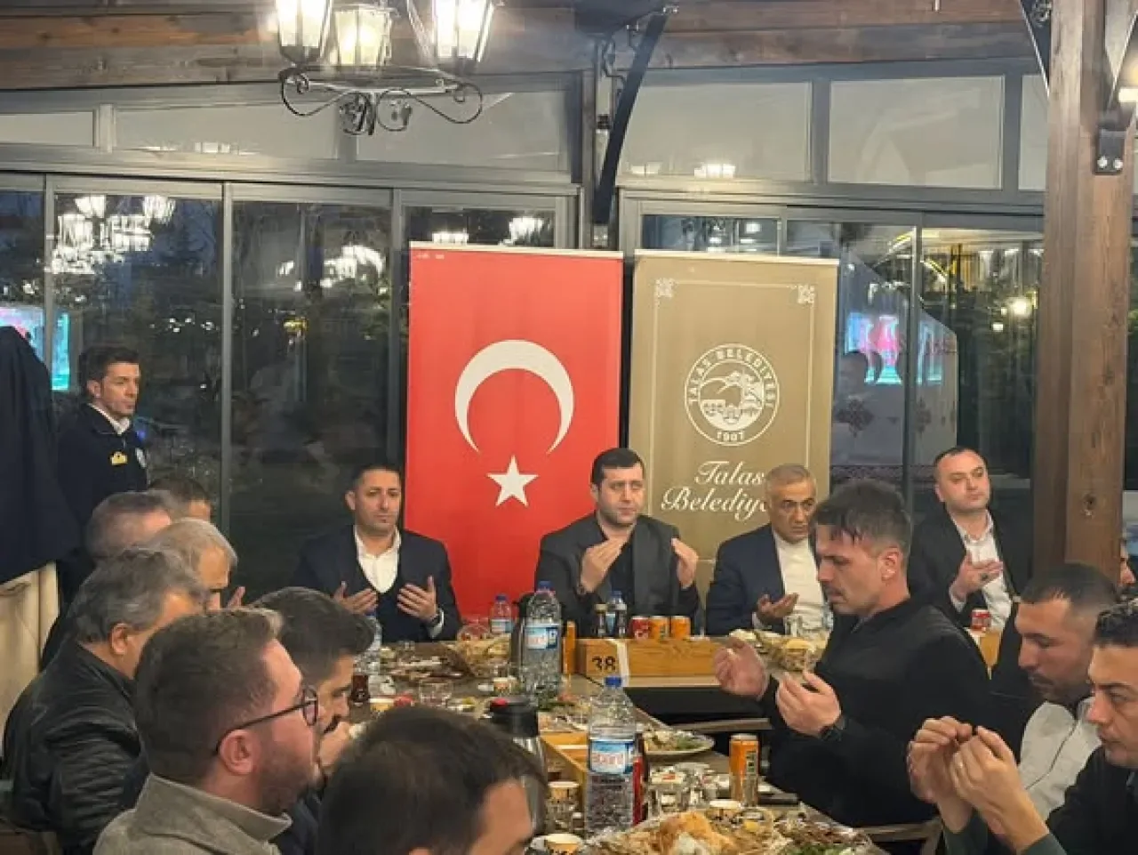 MHP'li Ersoy, Ülkü Ocakları İftarında Birlik Mesajı Verdi MHP'li Ersoy, Ülkü Ocakları İftarında Birlik Mesajı Verdi