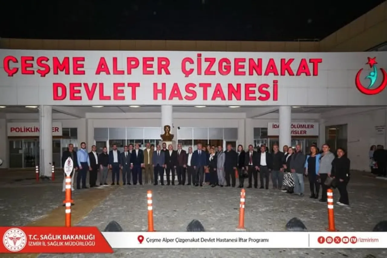İzmir'de Sağlık Çalışanları Ramazan'da Bir Araya Geldi İzmir'de Sağlık Çalışanları Ramazan'da Bir Araya Geldi