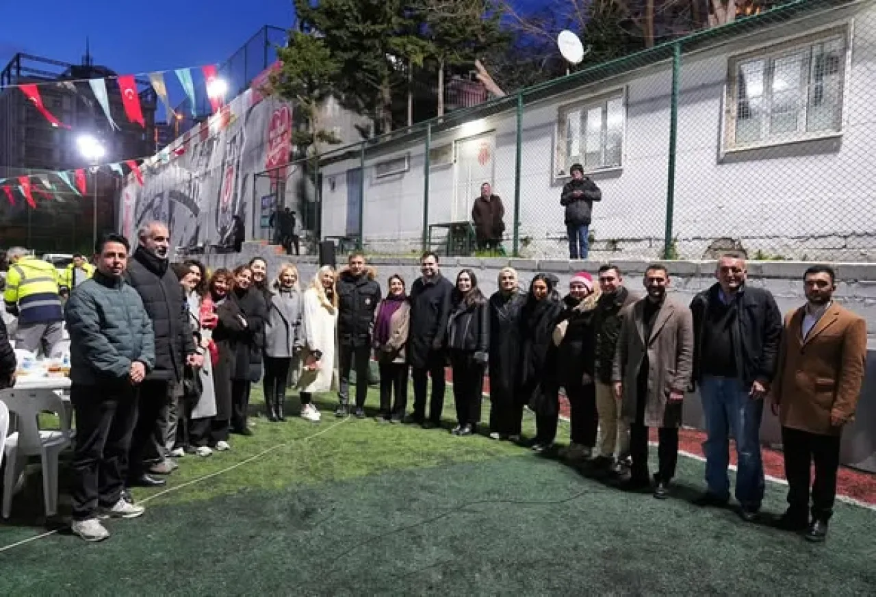 Beşiktaş'ta Ramazan Bereketi Komşu Sofralarında Buluşuyor Beşiktaş'ta Ramazan Bereketi Komşu Sofralarında Buluşuyor