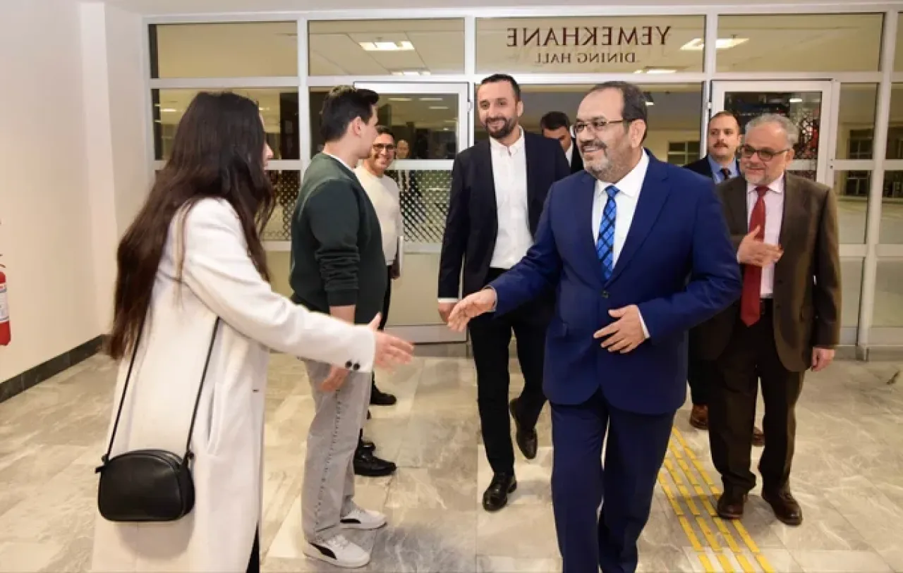 Konya Teknik Üniversitesi'nde Duygu Yüklü Mezunlar Buluşması: İftar Sofrasında Buluştular Konya Teknik Üniversitesi'nde Duygu Yüklü Mezunlar Buluşması: İftar Sofrasında Buluştular