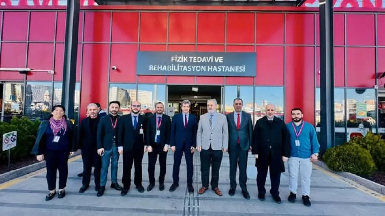Keçiören Müftülüğü'nden Emekli Müftü Cemal Çıkrık'a Anlamlı Ziyaret Keçiören Müftülüğü'nden Emekli Müftü Cemal Çıkrık'a Anlamlı Ziyaret