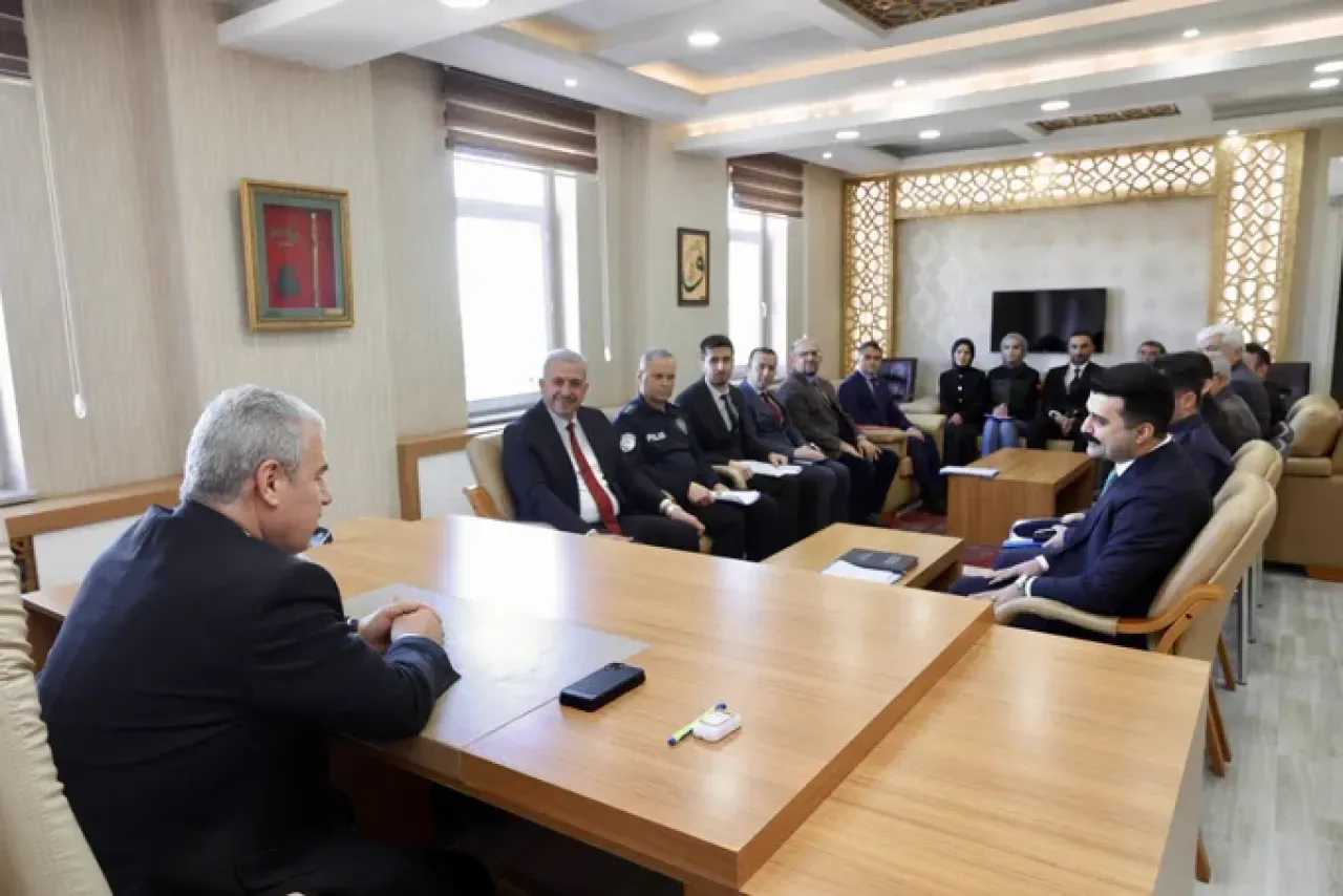 Konya Valisi Akın, Güneysınır'da İncelemelerde Bulundu Konya Valisi Akın, Güneysınır'da İncelemelerde Bulundu