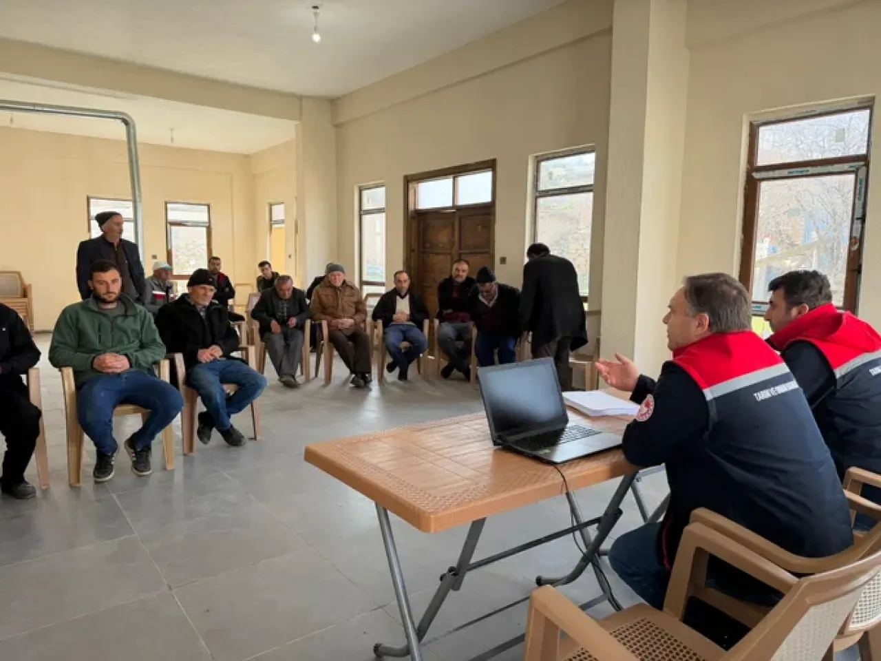 Konya'da Tarımda Devrim: Üreticilere Yeni Reçete Sistemi ve Güvenlik Eğitimi Konya'da Tarımda Devrim: Üreticilere Yeni Reçete Sistemi ve Güvenlik Eğitimi