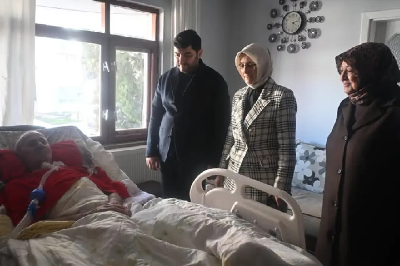 AK Partili Çam, Etimesgut'ta Hemşehrileriyle İftar Öncesi Buluştu AK Partili Çam, Etimesgut'ta Hemşehrileriyle İftar Öncesi Buluştu