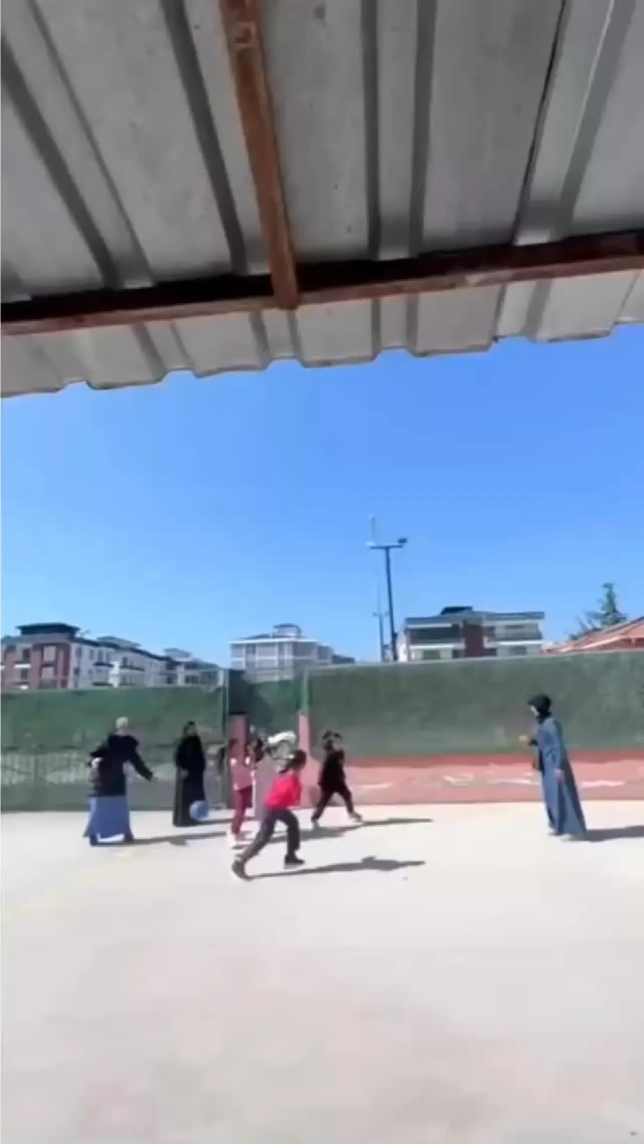 Aile ve Eğitim Buluşması: Altınova'da Özel Çocuklar Sporla Kenetlendi Aile ve Eğitim Buluşması: Altınova'da Özel Çocuklar Sporla Kenetlendi