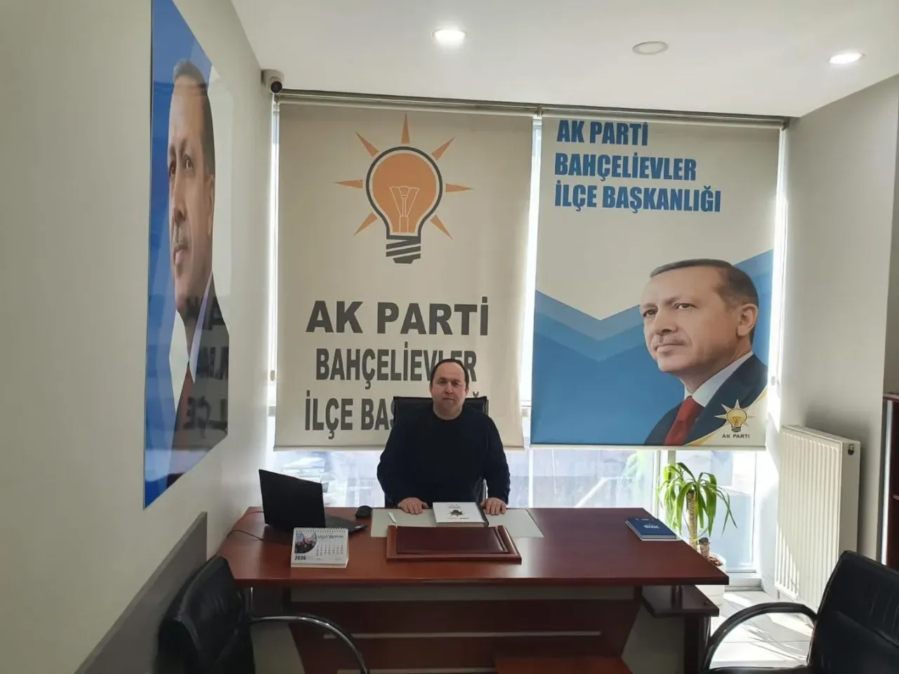 AK Parti Bahçelievler İlçe Başkanlığı'nda Nöbetçi Yönetici Görevde AK Parti Bahçelievler İlçe Başkanlığı'nda Nöbetçi Yönetici Görevde
