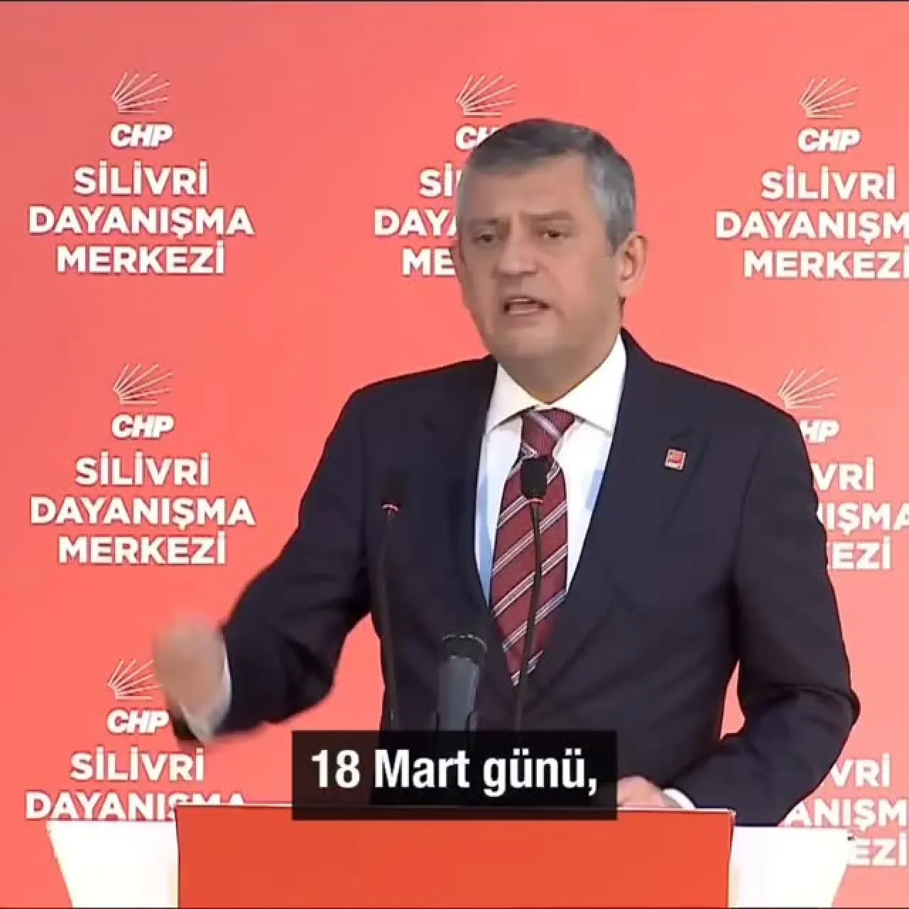 Özgür Özel'den Sert Çıkış: "Kukla Yönetimi" ve "Kul Hakkı" Eleştirisi Özgür Özel'den Sert Çıkış: "Kukla Yönetimi" ve "Kul Hakkı" Eleştirisi