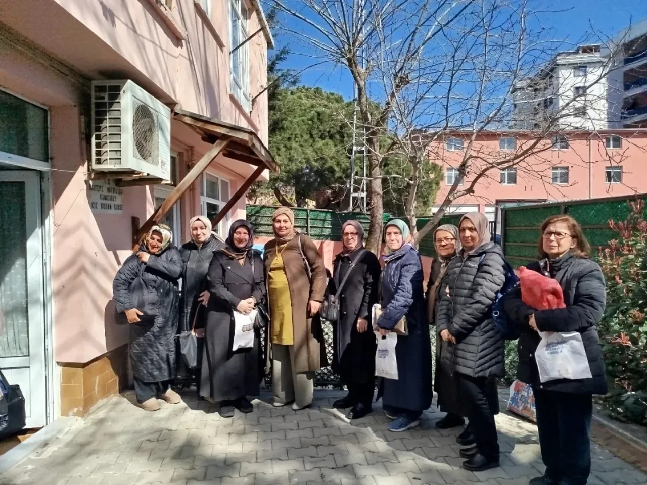 AK Parti Kadın Kolları Maltepe'de Ramazan Ruhunu Yaşatıyor AK Parti Kadın Kolları Maltepe'de Ramazan Ruhunu Yaşatıyor