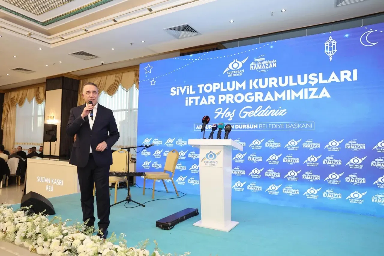 Sultangazi'de Ramazan Coşkusu: STK'larla Kardeşlik Sofrası Kuruldu Sultangazi'de Ramazan Coşkusu: STK'larla Kardeşlik Sofrası Kuruldu