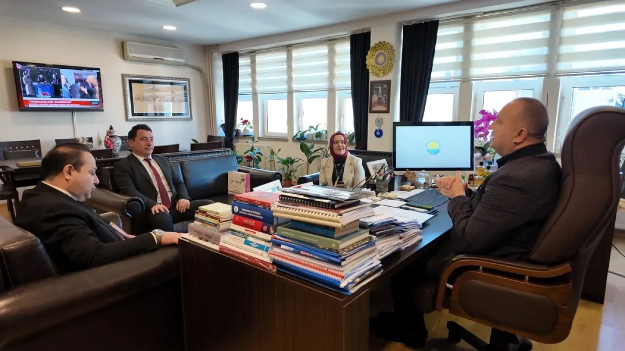 Çınarcık'ta Sağlık ve Yerel Yönetim İş Birliği Güçleniyor Çınarcık'ta Sağlık ve Yerel Yönetim İş Birliği Güçleniyor