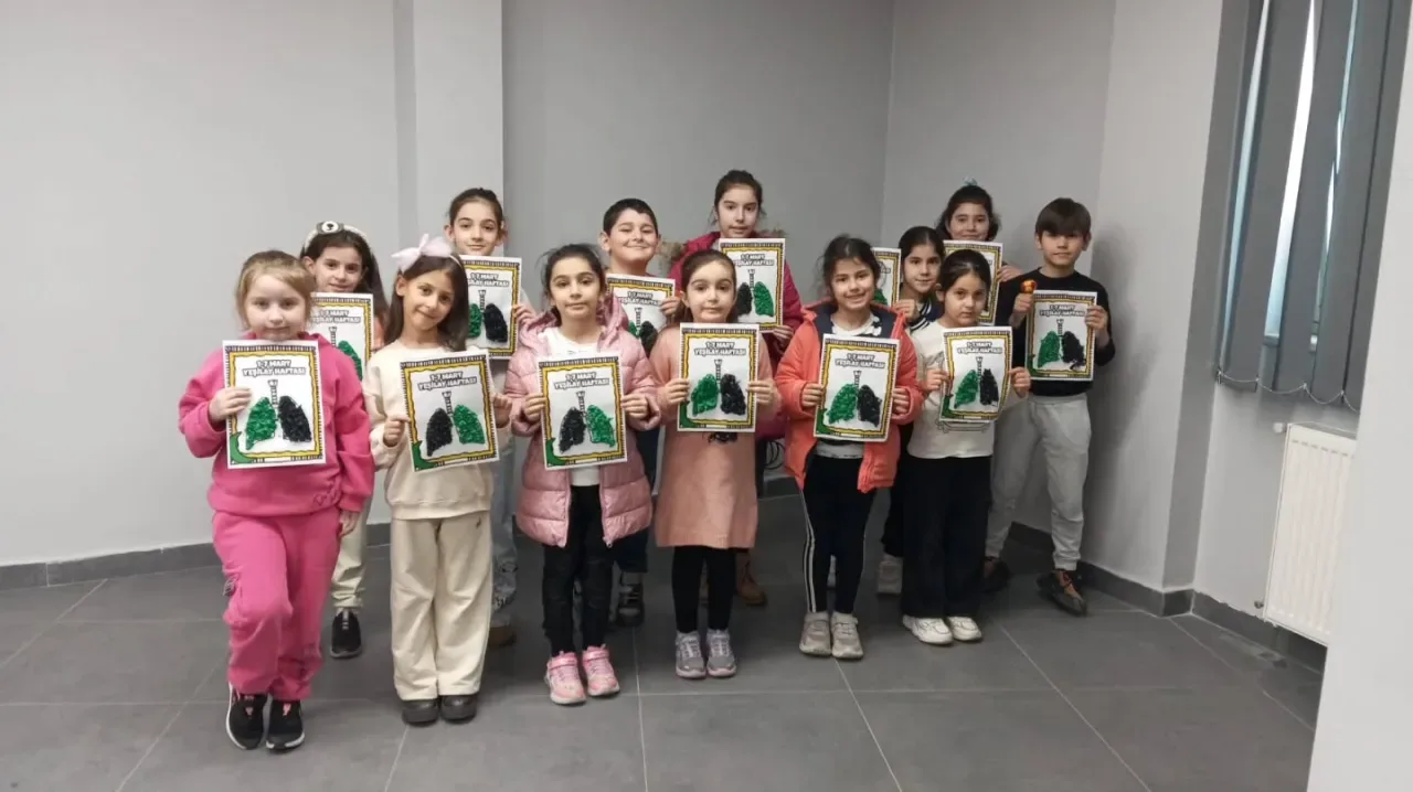 Başiskele'de Çocuklar Felsefeyle Sağlıklı Yaşamı Sorguladı Başiskele'de Çocuklar Felsefeyle Sağlıklı Yaşamı Sorguladı
