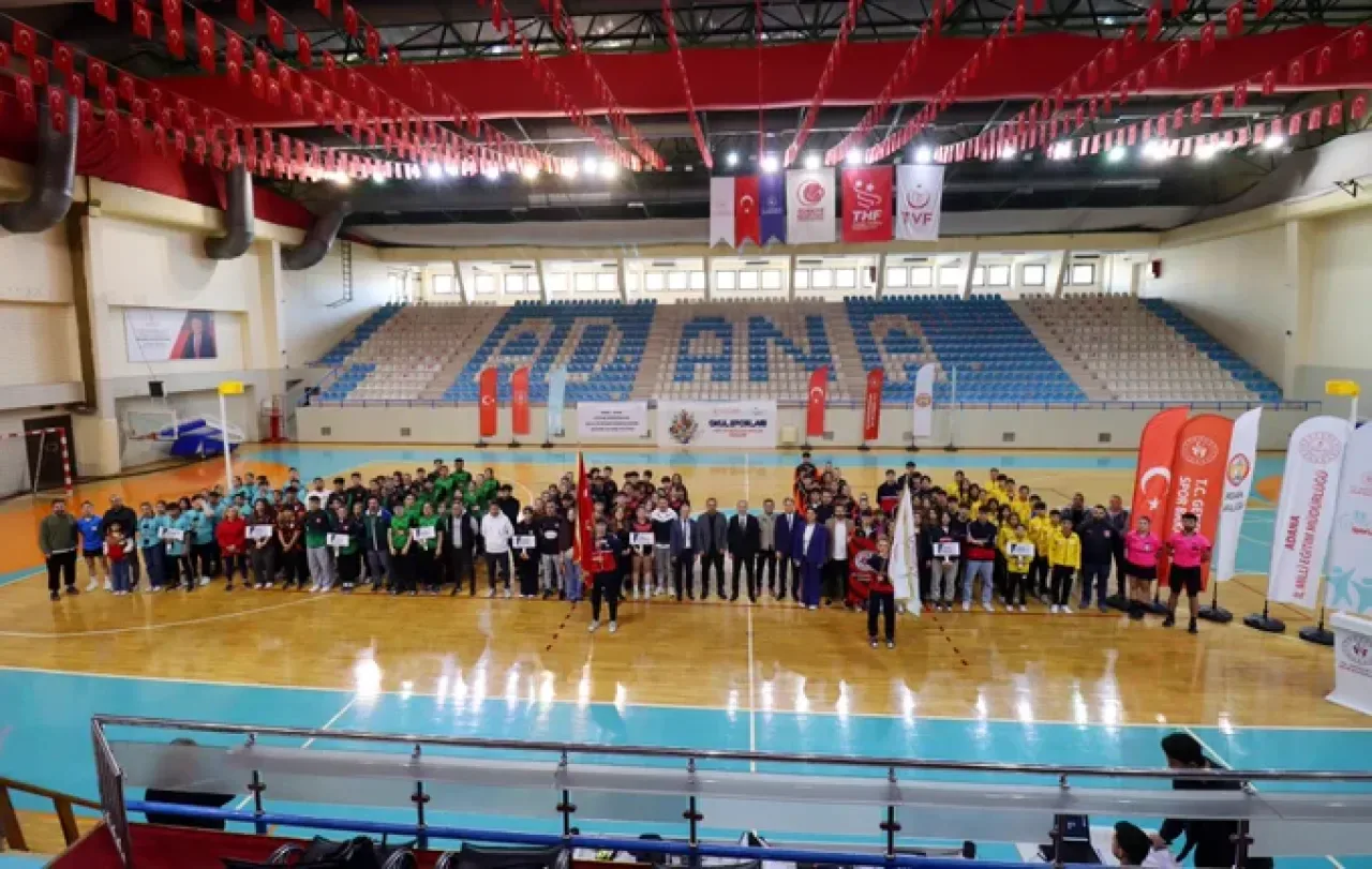 Adana'da Genç Korfbolcular Yarıştı: Türkiye Şampiyonası Start Aldı Adana'da Genç Korfbolcular Yarıştı: Türkiye Şampiyonası Start Aldı