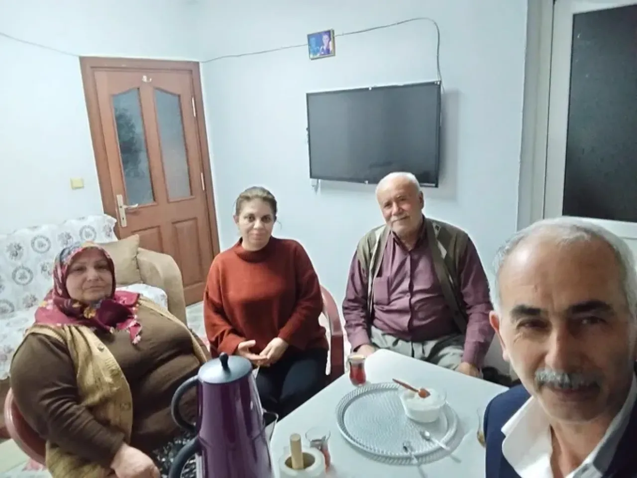 AK Parti Çukurova İlçe Başkanlığı'ndan Anlamlı İftar Buluşması AK Parti Çukurova İlçe Başkanlığı'ndan Anlamlı İftar Buluşması