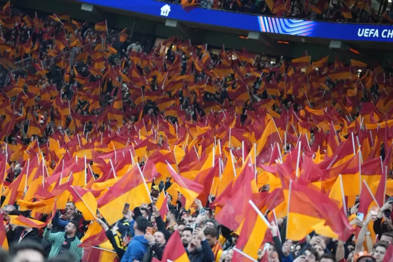 CHP'li Şevkin'den Galatasaray'a Şampiyonlar Ligi Tebriği CHP'li Şevkin'den Galatasaray'a Şampiyonlar Ligi Tebriği