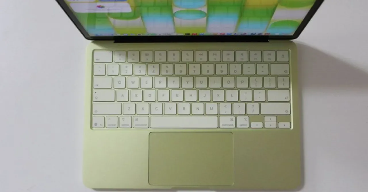 Apple'dan Beklenen Hamle: MacBook Neo ile Bütçe Dostu Dizüstü Bilgisayar Pazarına Giriş Apple'dan Beklenen Hamle: MacBook Neo ile Bütçe Dostu Dizüstü Bilgisayar Pazarına Giriş