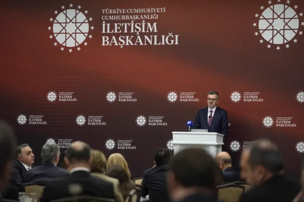 İletişim Başkanı Duran, Basın Mensuplarıyla İftarda Buluştu İletişim Başkanı Duran, Basın Mensuplarıyla İftarda Buluştu