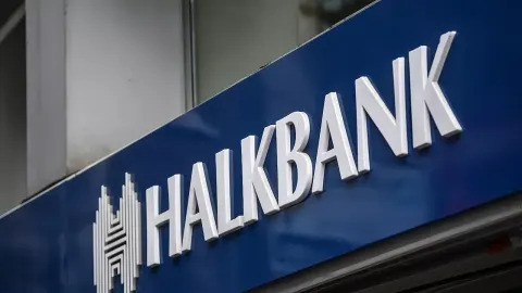 Halkbank Davası ABD'de 90 Gün Asılı Kaldı: Jeopolitik Gerekçeler Sorgulanıyor