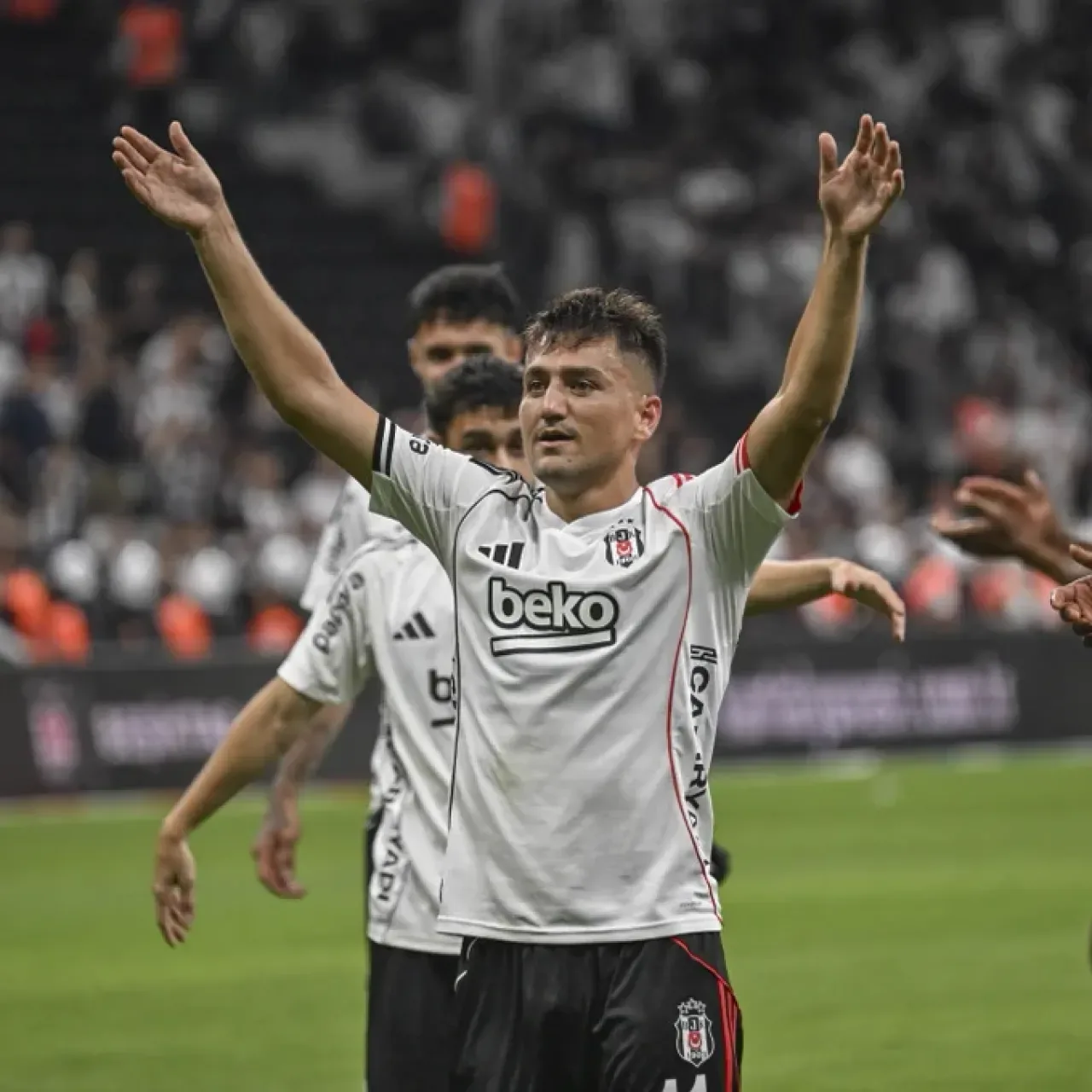 Cengiz Ünder Beşiktaş'tan Ayrılıyor! Sergen Yalçın Kararını Verdi Cengiz Ünder Beşiktaş'tan Ayrılıyor! Sergen Yalçın Kararını Verdi