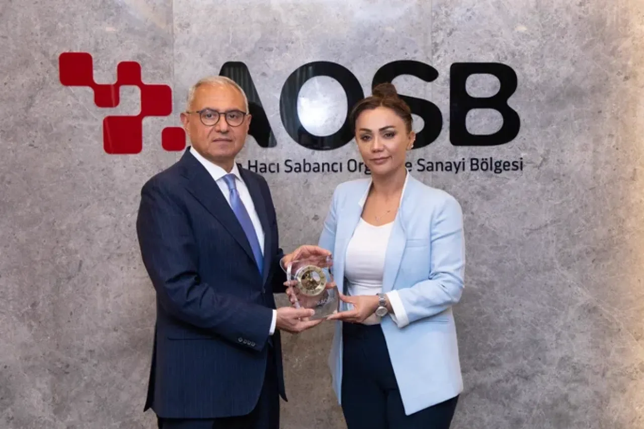 Adana OSB Başkanı Bekir Sütcü'ye Basından Tebrik Ziyareti Adana OSB Başkanı Bekir Sütcü'ye Basından Tebrik Ziyareti