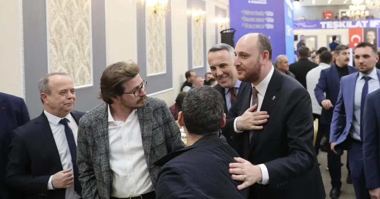 AK Partili Büyükgümüş'ten 2028 Seçim Açıklaması: Erdoğan'ı Yeniden Cumhurbaşkanı Seçeceğiz AK Partili Büyükgümüş'ten 2028 Seçim Açıklaması: Erdoğan'ı Yeniden Cumhurbaşkanı Seçeceğiz