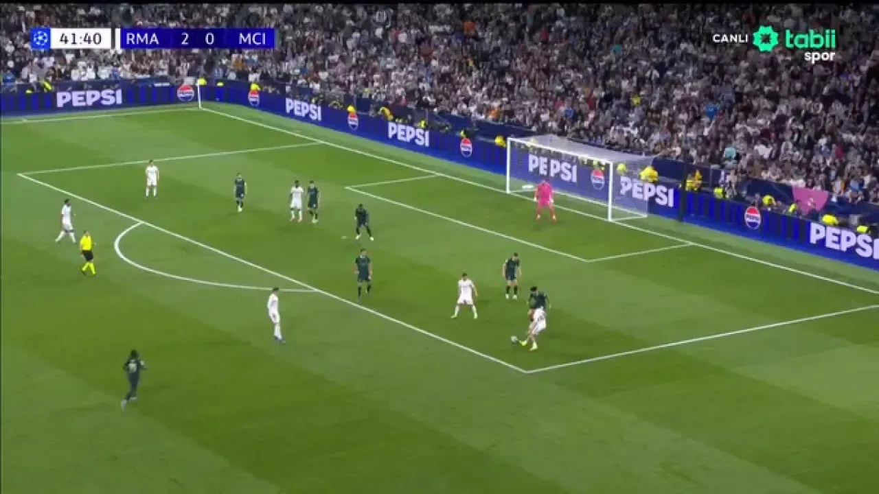 Manchester City, Valverde'nin Hat-Trick'i Karşısında Çaresiz Kaldı Manchester City, Valverde'nin Hat-Trick'i Karşısında Çaresiz Kaldı